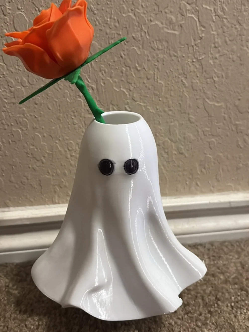 White Ghost 3D printed mini Vase and flower